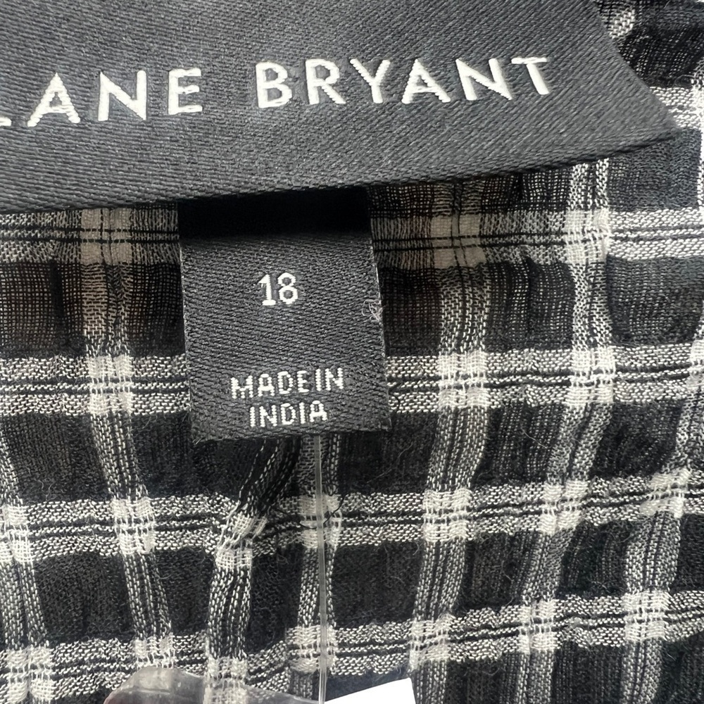 Lane Bryant Square-Neck Plaid Top with Button Details NWT (Size 18W) - Picture 5 of 6